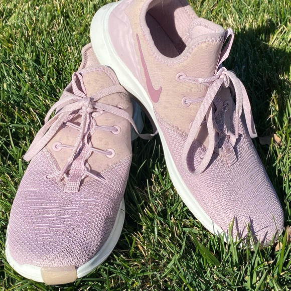 nike tr8 pink